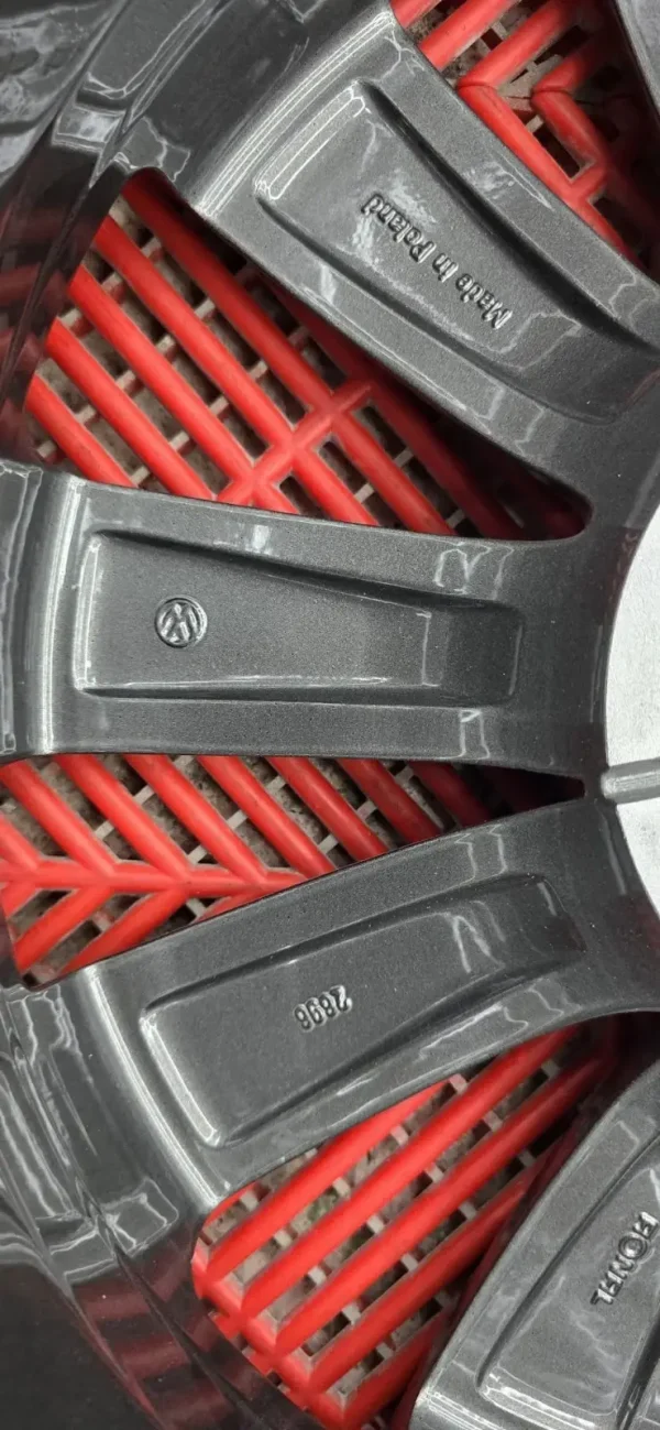 5 4x FULL SET VOLKSWAGEN PASSAT GENUINE 17" ALLOY WHEELS FAST FREE P&P
