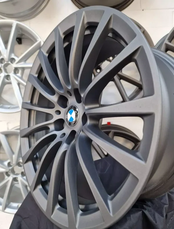 s-l1600 (1) 4 x Genuine BMW 5 SERIES G30/G31 18" GREY ALLOY RIM 6861224
