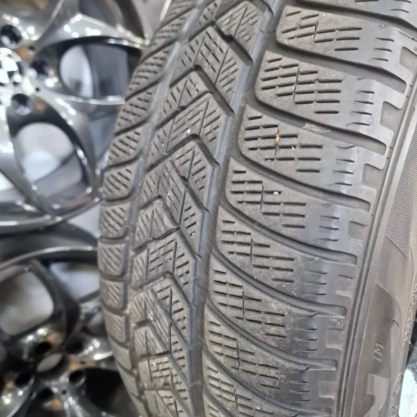 4 x Genuine 19" Mercedes AMG ML GLE Alloy Wheels 225 50 19 PIRELLI FREE DELIVERY