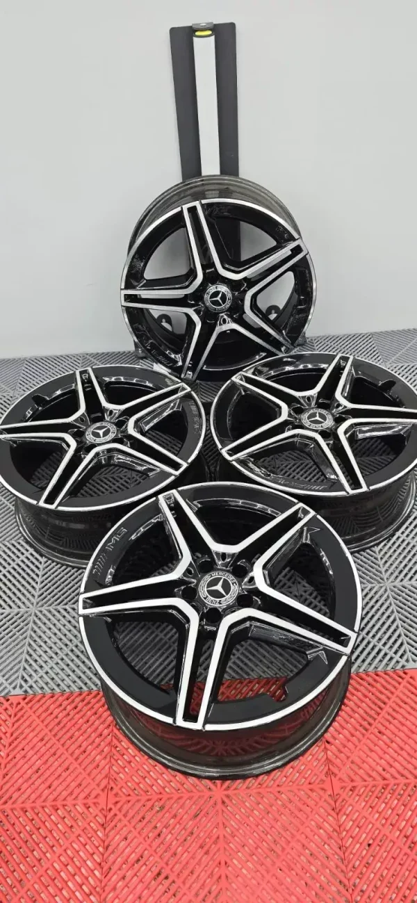 s-l1600 (7) MERCEDES GLA CLASS Alloy Wheel 7.5J x 19 5 Stud 5 Twin Spoke ET 53 A2474011500