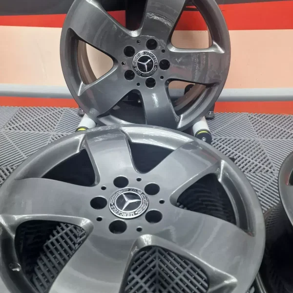 4 X GENUINE W211 Mercedes Benz E Class Rucha 17" Alloy wheel 8J ET38 A2114011902