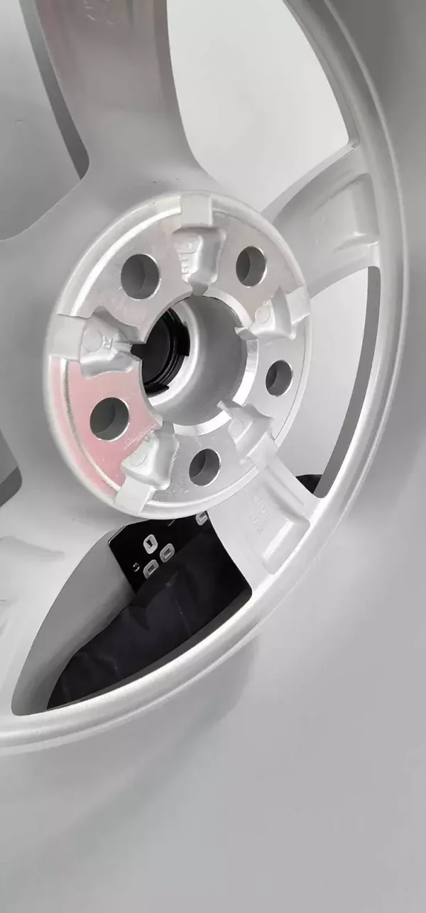 s-l1600 (7) 4 x GENUINE JAGUAR F TYPE 20” x 10.5J SILVER ALLOY WHEEL JX53-DA FREE DELIVERY