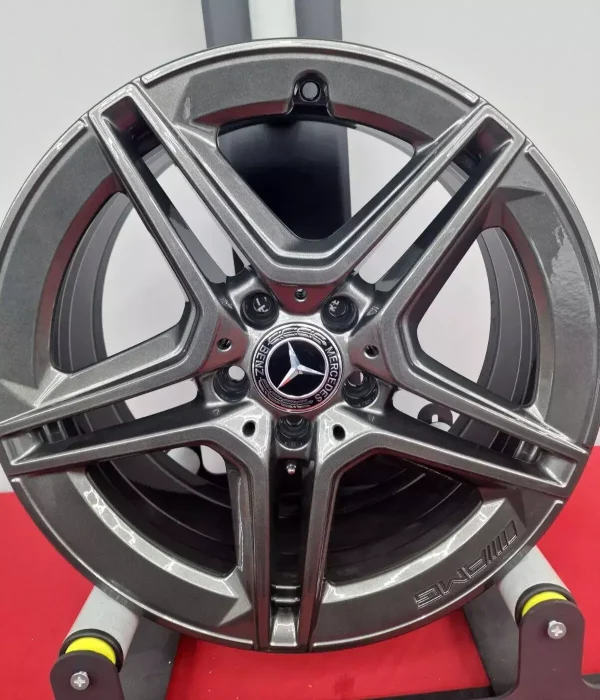 4x full set of genuine 18” AMG Mercedes CLA A B Class A1774011500 alloy wheels