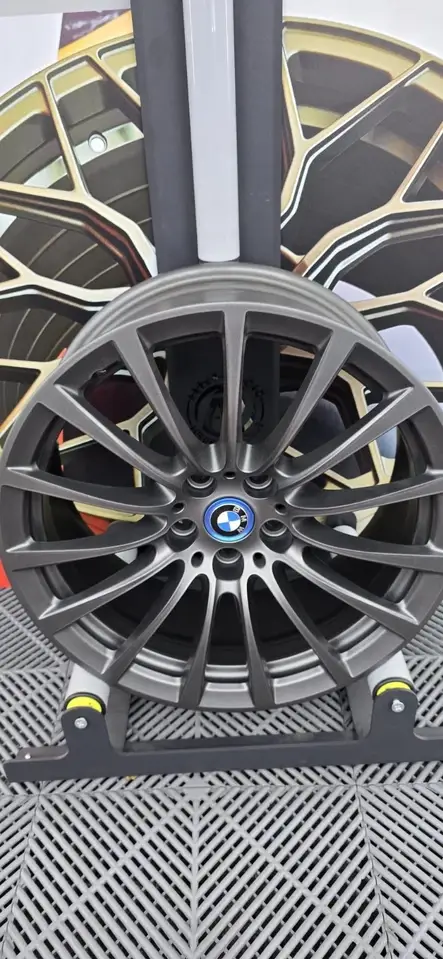 s-l960 (1) 4 x Genuine BMW 5 SERIES G30/G31 18" GREY ALLOY RIM 6861224