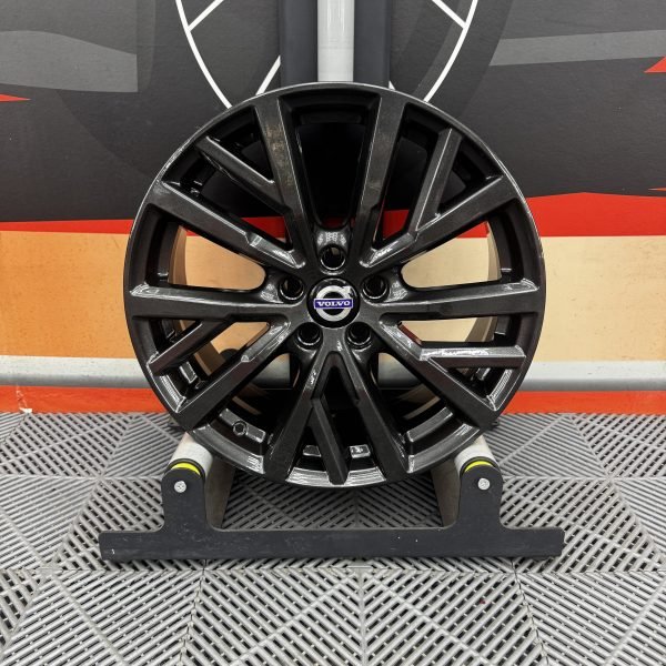 Genuine Volvo XC40 18” Alloy Wheels – Set of 4