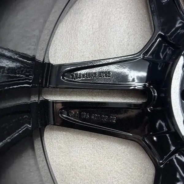 Mercedes Black Diamond Cut Alloy Wheels Mercedes Black Diamond Cut Alloy Wheels