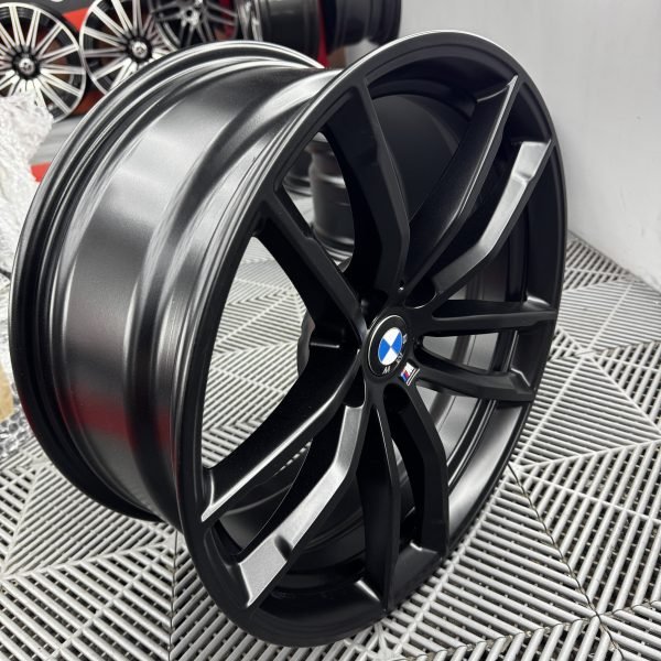 Bmw 18" black matt color alloy wheels