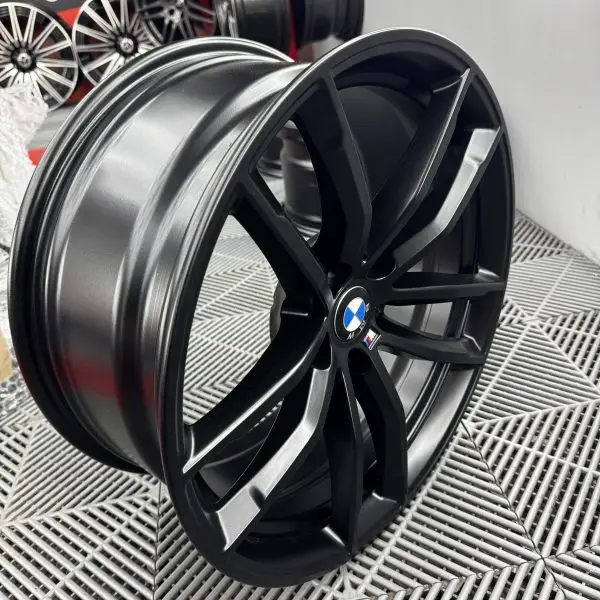 Bmw 18" black matt color alloy wheels