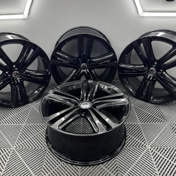 vw passat genuine alloy wheels northampton